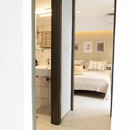 Olympia Superior At Lambi * 科斯镇