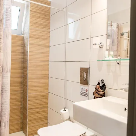 公寓 Olympia Superior At Lambi